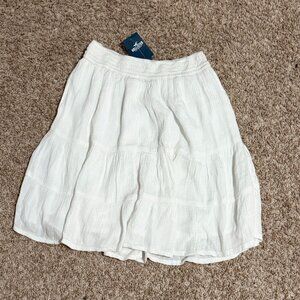 Hollister White Flowy Tiered Mini Skirt -  Size XS - NWT